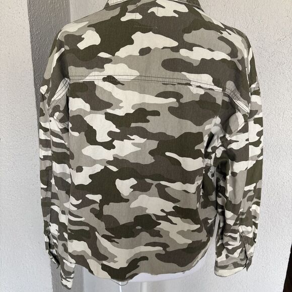 Kenzie Jeans 100% Cotton Camo Jean Jacket - Size Medium - Picture 3 of 8